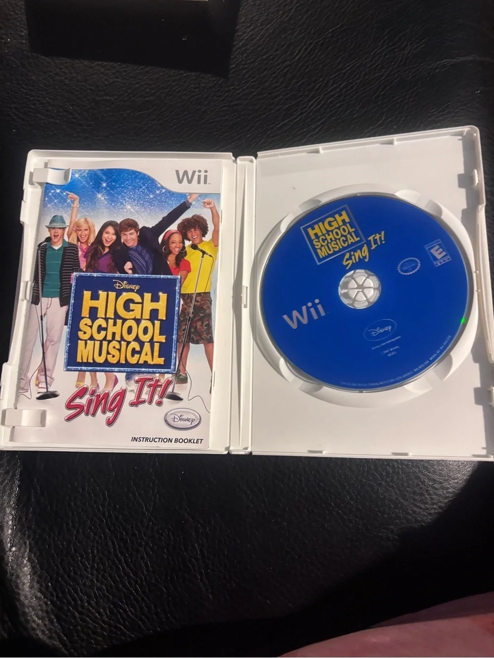 Disney High School Musical Karaoke Game - Blue, Pink & Gold Artwork